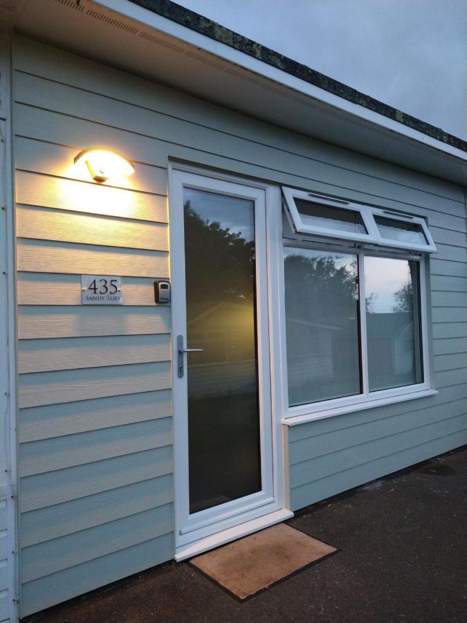 Sandy Toes 435 Norton Park Dartmouth Exterior photo